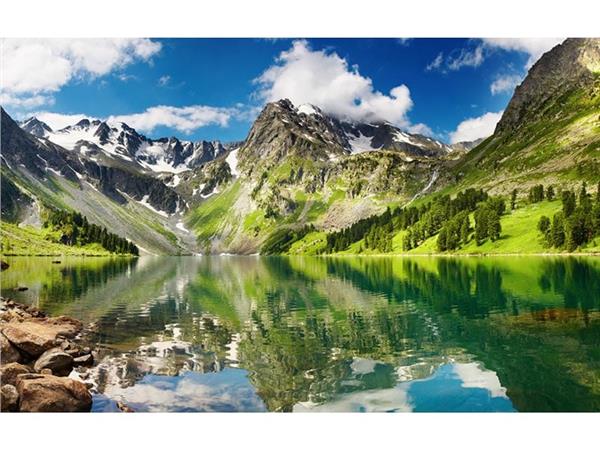 Suya Yansiyan Dag Scenery Wallpaper by MywallpaperShop