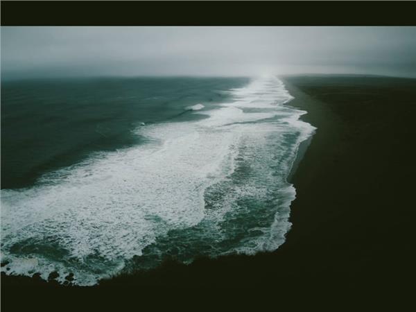 Kumsala Vuran Waves 3D Wallpaper by MywallpaperShop