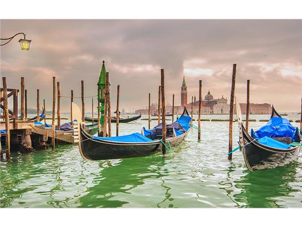 Gemi  017 Wallpaper by MywallpaperShop