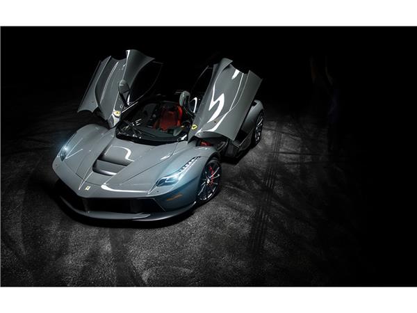 Spor Car 032 Wallpaper by MywallpaperShop