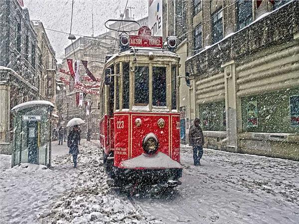 Istanbul Tramvay City Scenery 036 Wallpaper by MywallpaperSho