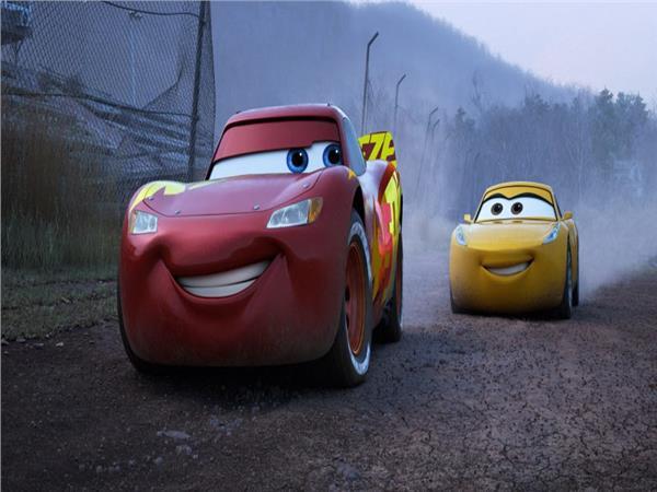 Lightning Mcqueen Kids Room Wallpaper by MywallpaperShop